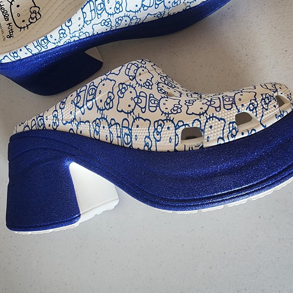 Hello Kitty Crocs "NEW" - Picture 13 of 16